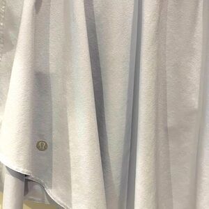 Barely worn Lululemon tennis skirt size 6